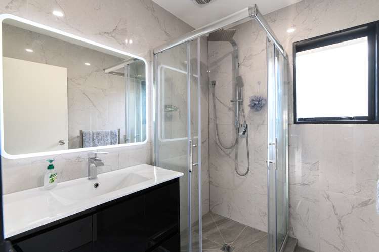 275b Massey Road Mangere East_14