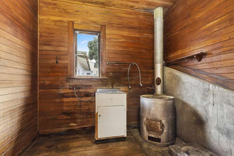 73 Coutts Street Kilbirnie_18