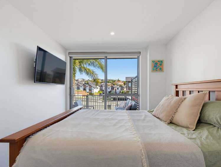 6/17 Link Crescent Stanmore Bay_12