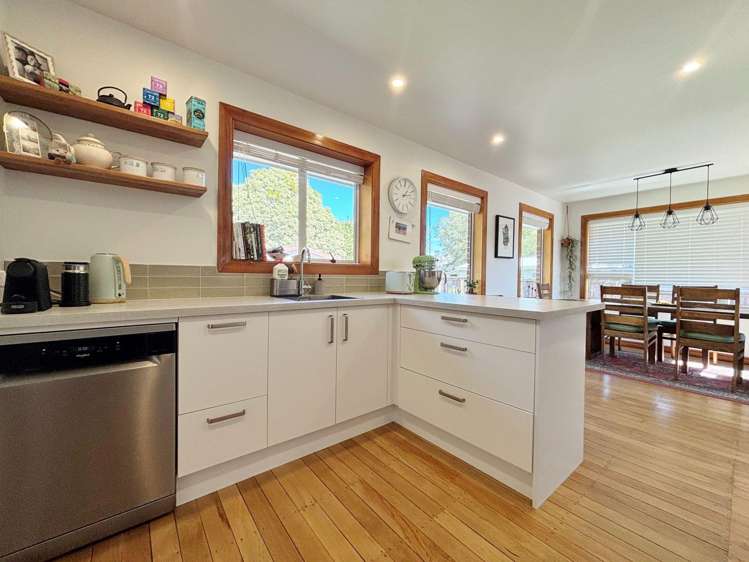 42 Gregan Cr Burnside_2