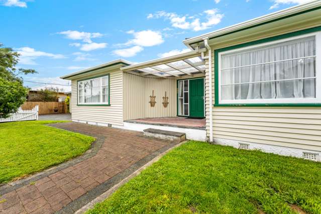 33 Peel Place Wainuiomata_2