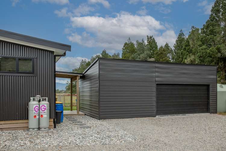 212 Utopia Road Westport_13