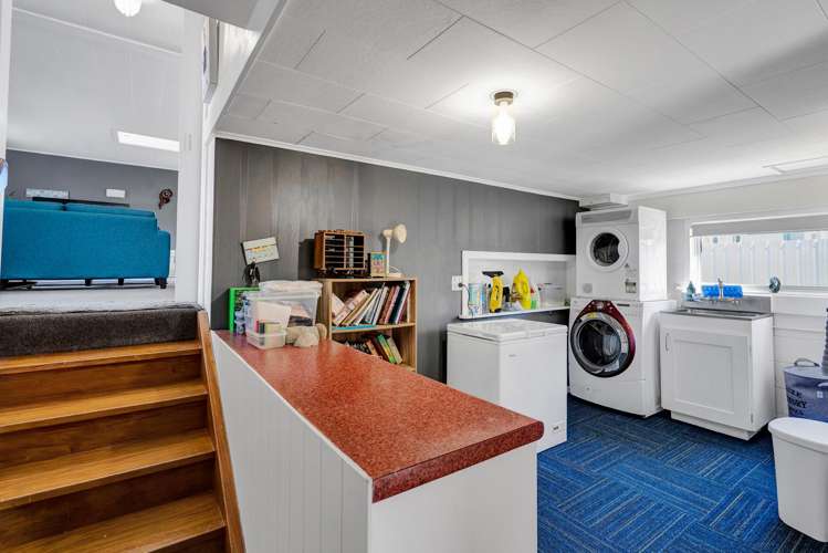 23 Clifton Drive Waitara_16