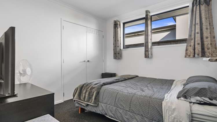 27 Awataha Crescent Pyes Pa_7