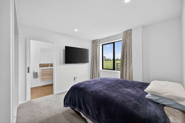 739 Robinsons Road Rolleston_24