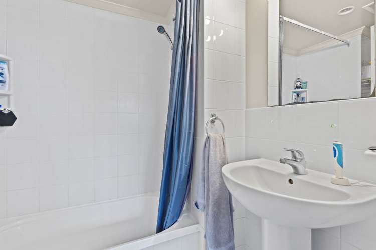 6H/18 Ronwood Avenue Manukau_11