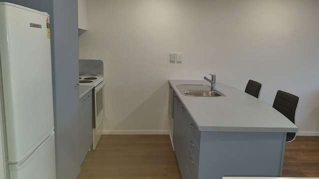 25/14 Airborne Road Rosedale_2