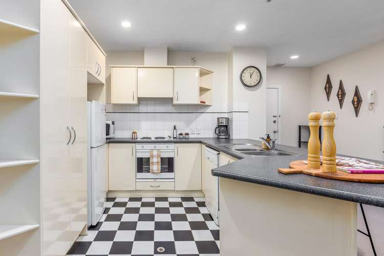 K/72 Wellesley Street West Auckland Central_7
