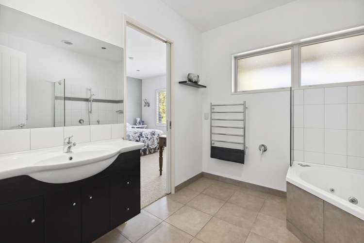 31 Matheson Crescent Albert Town_23