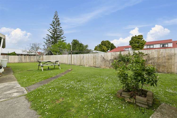 3154 Great North Road New Lynn_10