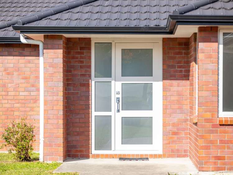 26 Blackwood Crescent Glenview_4