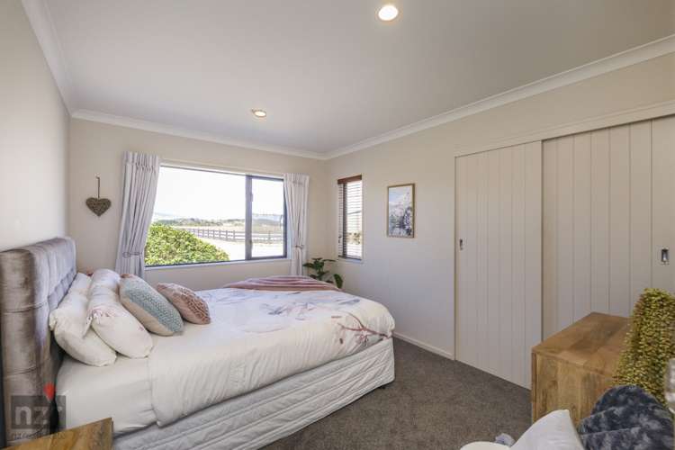 75 Spur Road West Feilding_12