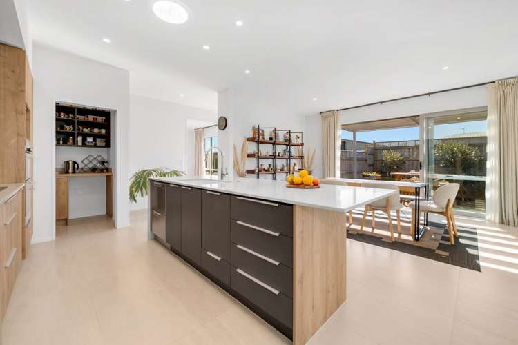 24 Marine Garden Crescent Beachlands_9