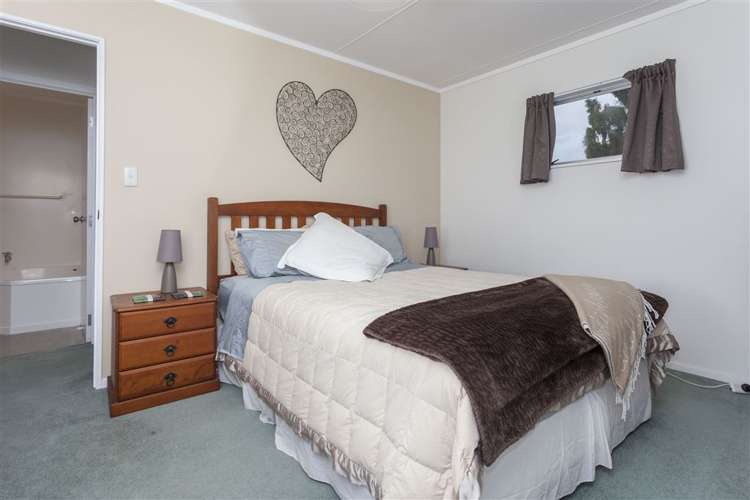 9 Washington Square Paeroa_14