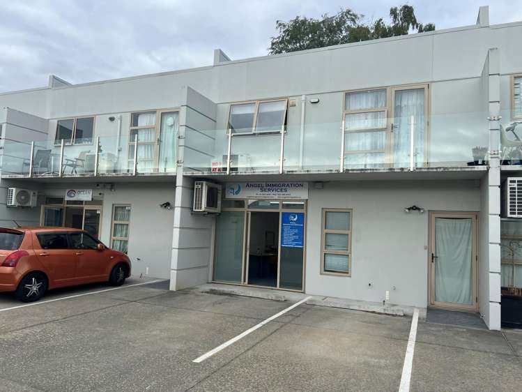2/2 Horner Street_0