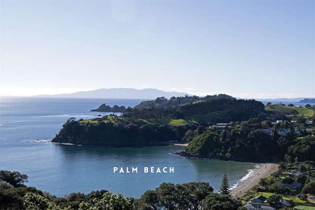 Beautiful Expansive Property-Moments to Palm Beach