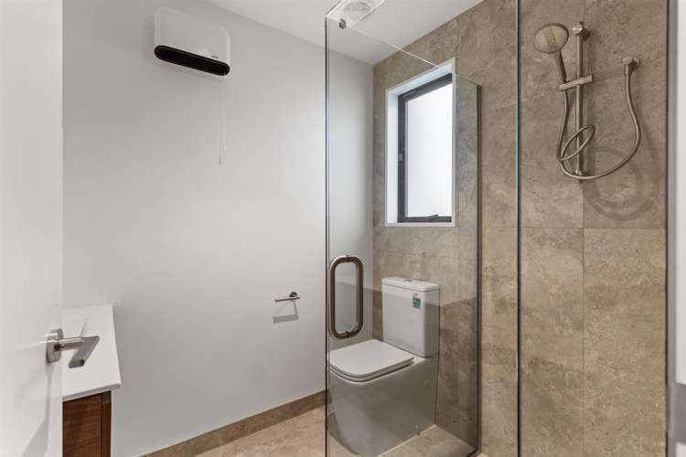 8 Silvergrass Way Rolleston_21