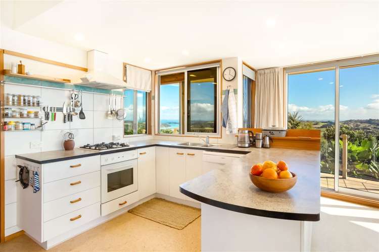 102 Trig Hill Road Onetangi_10