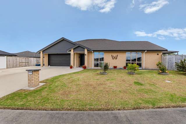 3 Bedroom Brick Beauty in Digby Place, Waipu