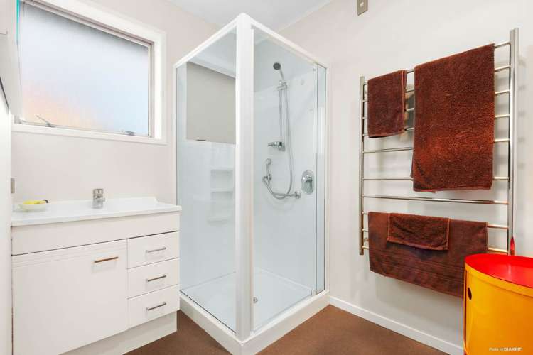 1/14 Howlett Street Waterview_12