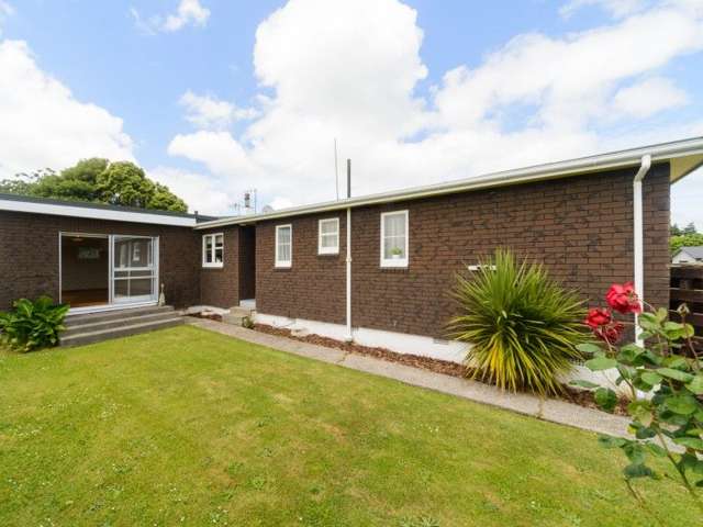 22 Pharazyn Street Feilding_1