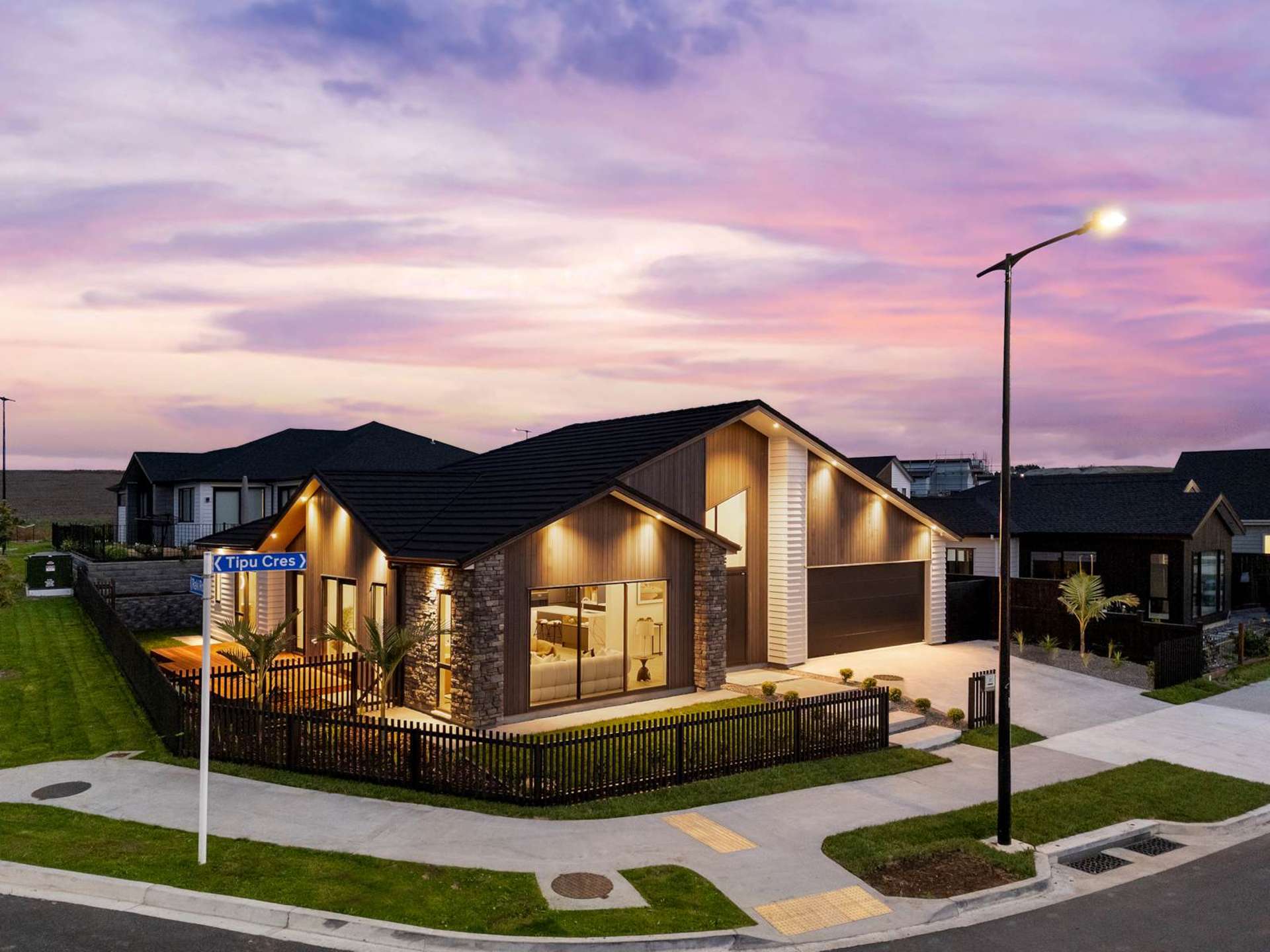 38 Tipu Crescent Wainui_0