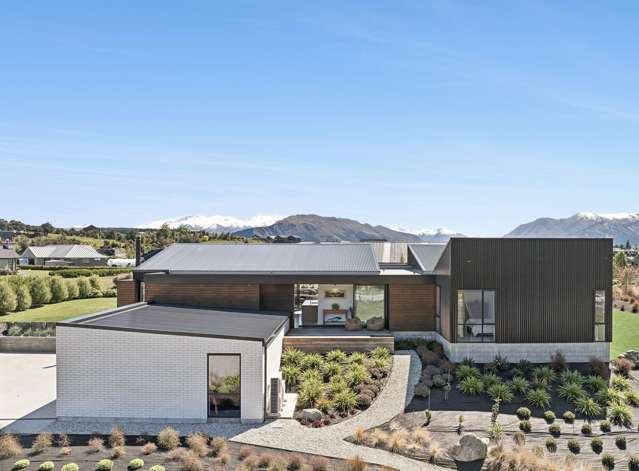 664 Aubrey Road Wanaka_2