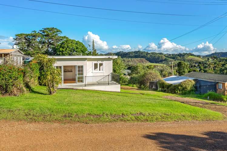 10 Pah Road Onetangi_2