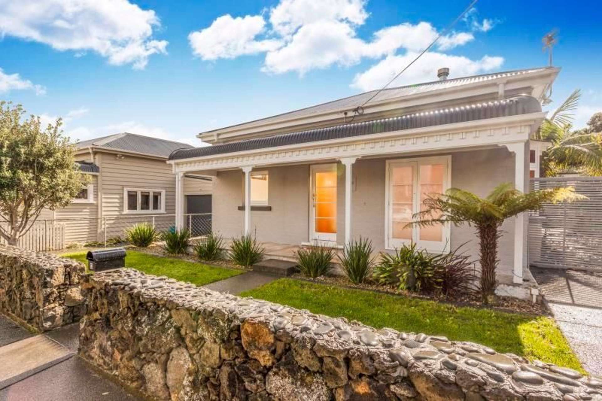 13 Taupata Street Mount Eden_0