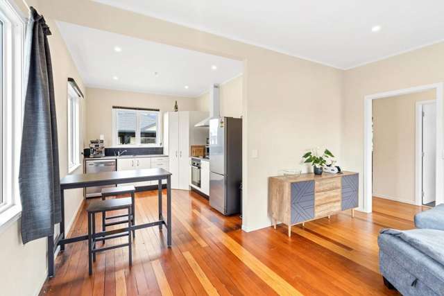 75 Queen Street West Levin_3