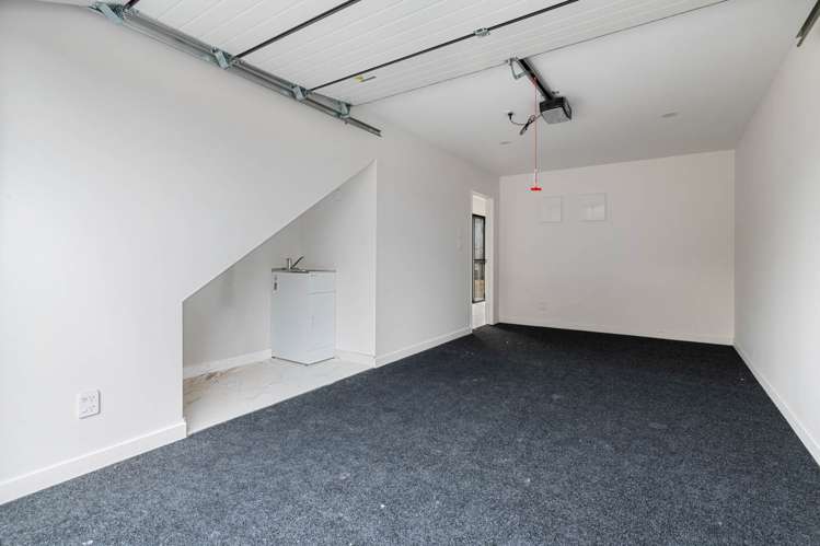 B/20 Seine Road Forrest Hill_9