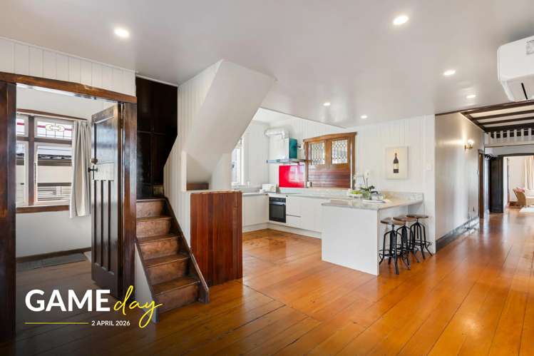 180 Surrey Crescent_0