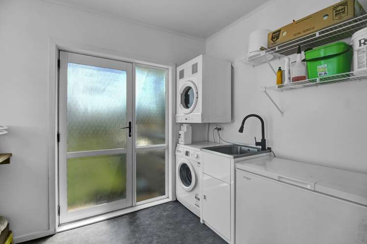 3624 Eltham Road Opunake_29