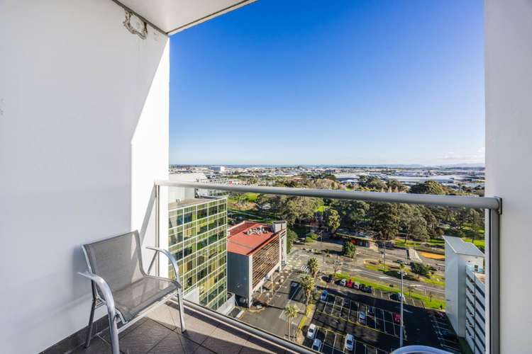 1410/17 Amersham Way Manukau_5