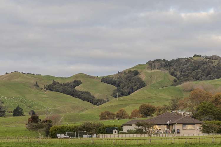 275 Redoubt Road_2
