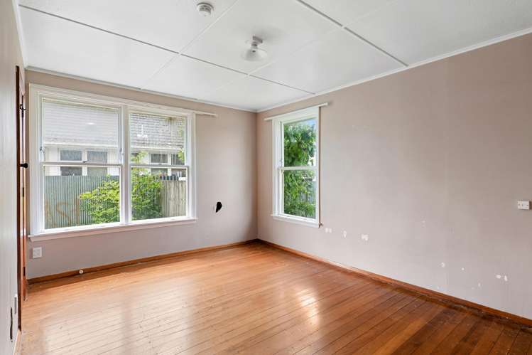 14 Ealing Street Northcote_9