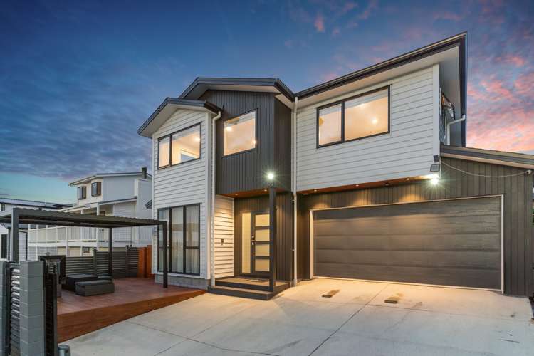 15 Merv Clarke Lane Massey_1