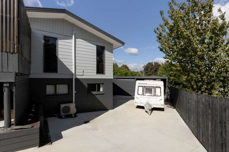 55 Bongard Street Gate Pa_17