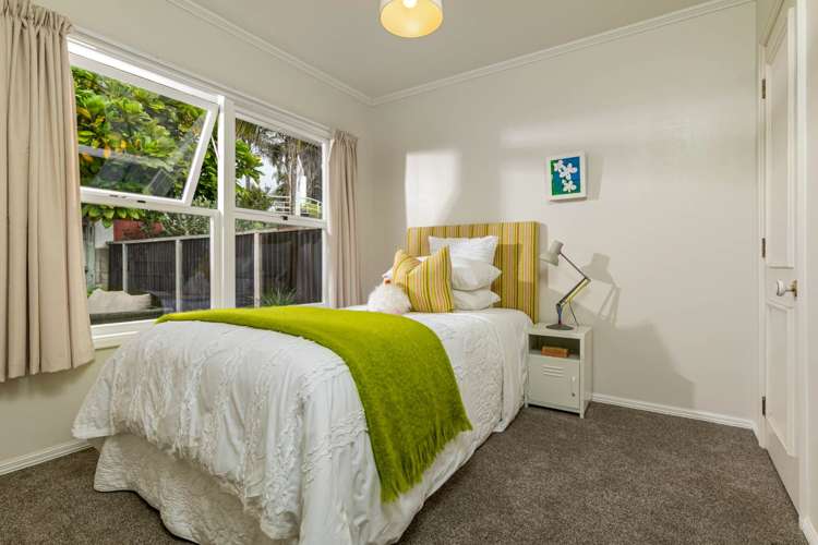 2/3 Seaview Road Milford_17