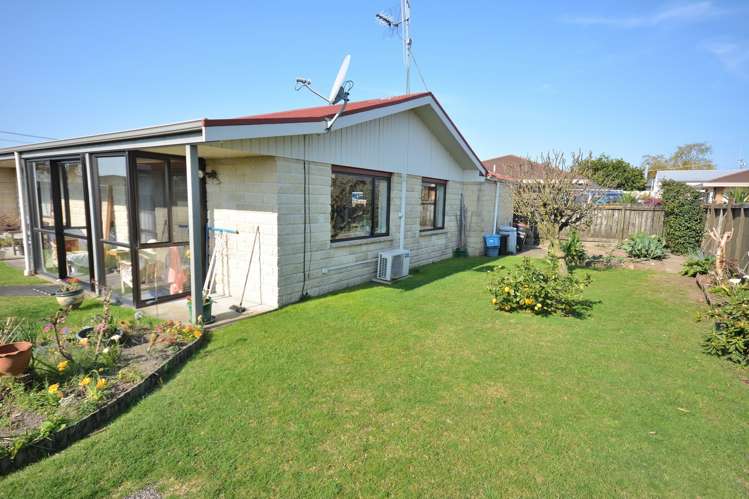 17b Pemberton Crescent Greerton_18