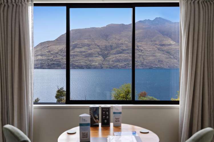 28 Evergreen Place Sunshine Bay_22