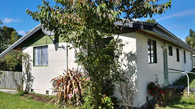 78 Main Street Reefton_12