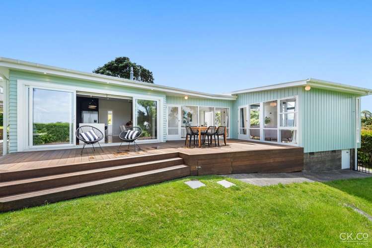 34 Miromiro Road Normandale_19