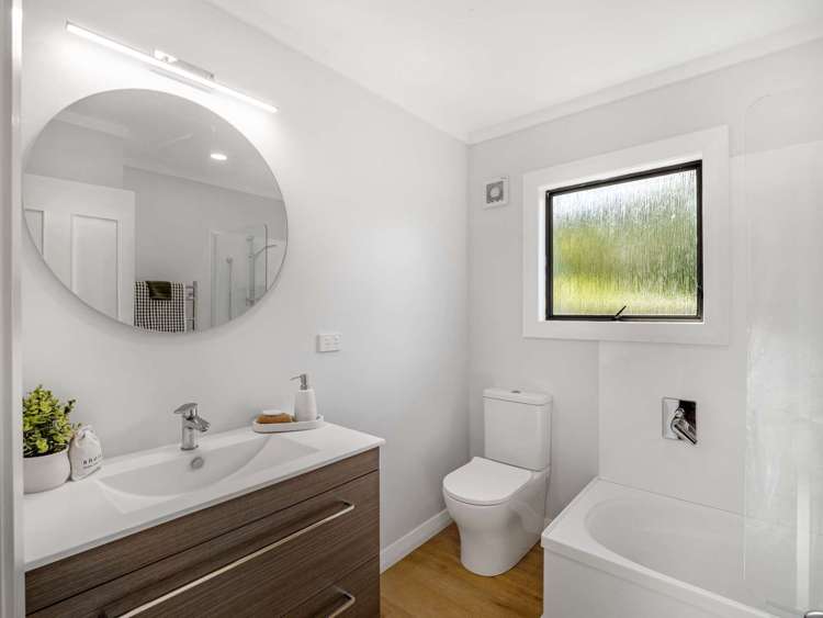 37 Panorama Drive Parahaki_18