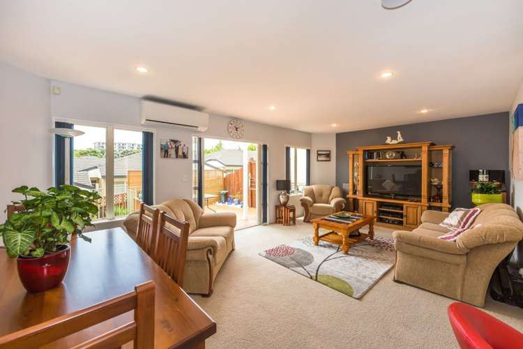 6/14 Fields Parade Oteha_5