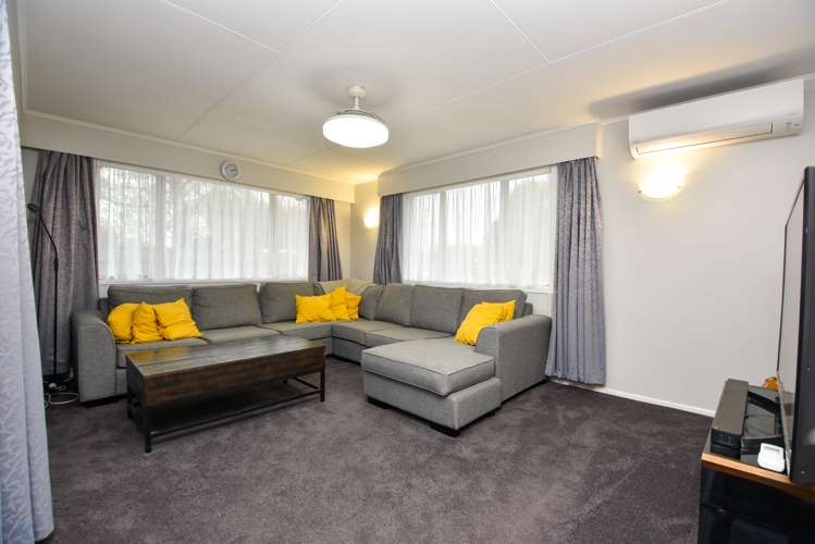 76 Victoria Street Carterton_7