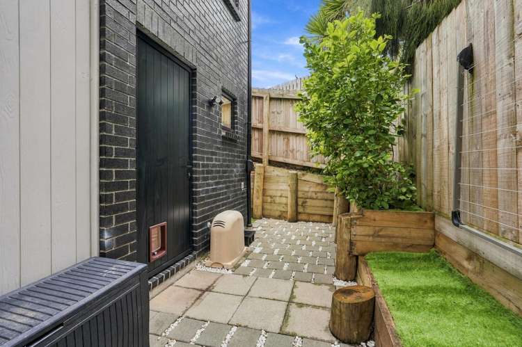 1 Tokai Place Glen Eden_24