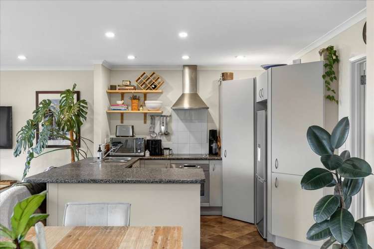 33/19 Glencarron Place Bethlehem_10