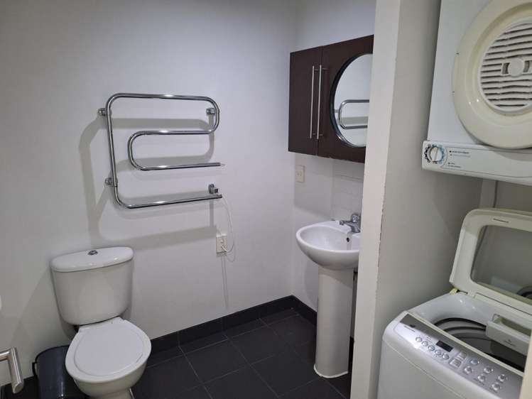 2A/50 Liverpool Street 10015_9