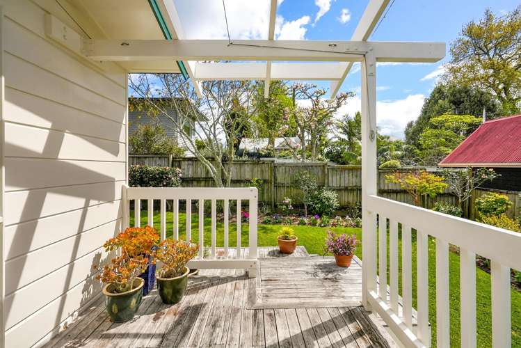 6 Luplau Crescent Cockle Bay_20